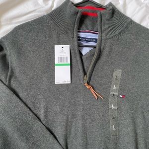 NEVER WORN: Tommy Hilfiger Half Zip Sweater⚡️